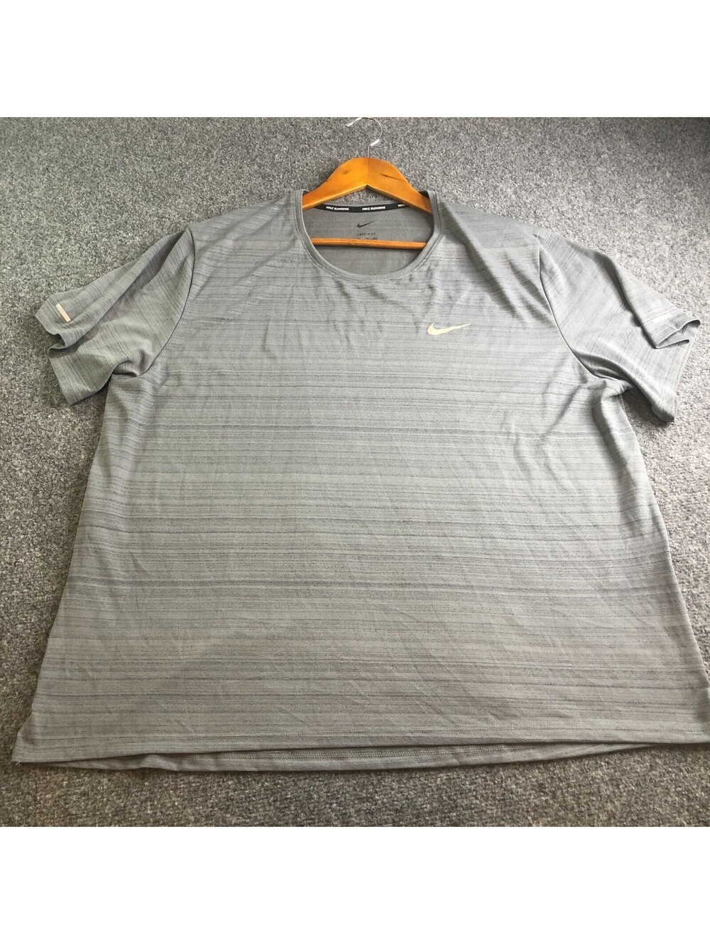 Nike Shirt Mens XXL Gray Running Reflective Hi Vis Running Short Sleeve